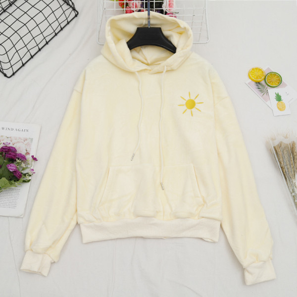 Napi női pulóver három színben rátéttel és zsebbel