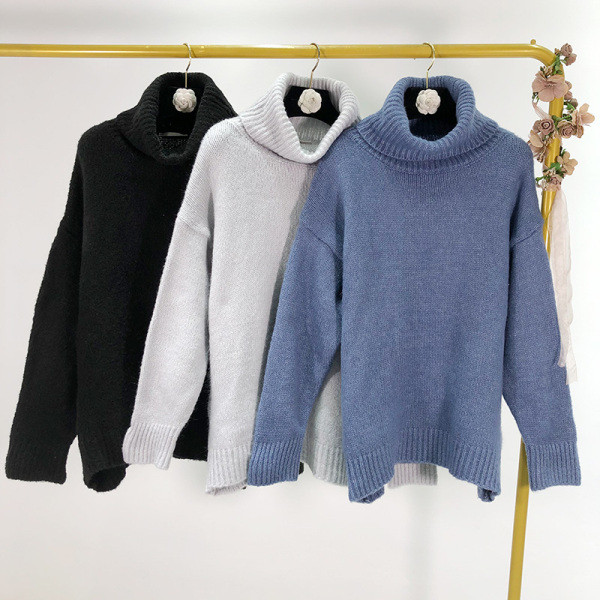 Női téli pulóver magas gallérral, három színben