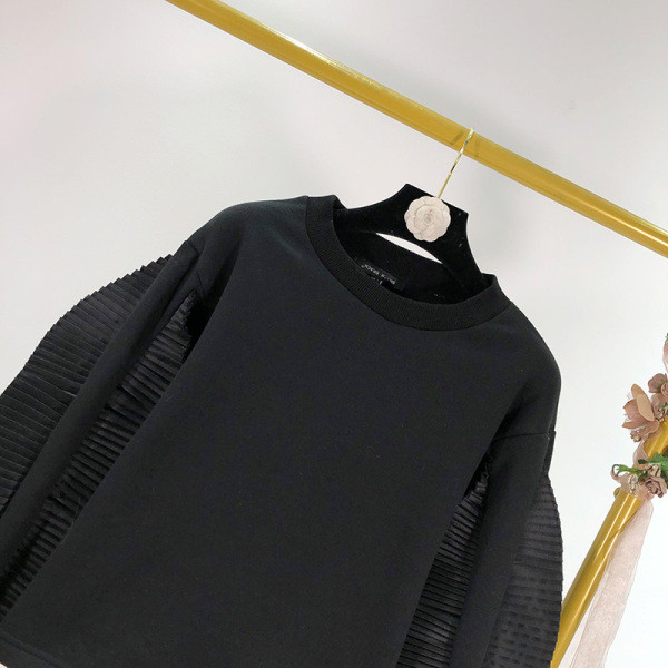 Női rövid, széles ujjú blúz fekete színben