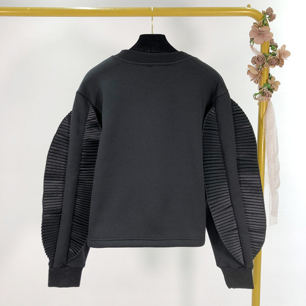 Női rövid, széles ujjú blúz fekete színben