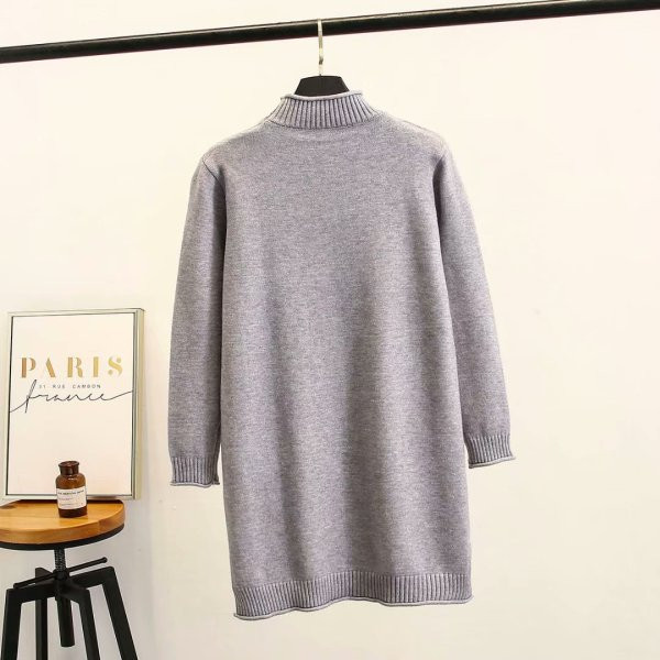 Pulover casual dama cu guler inalt si broderie in gri si negru