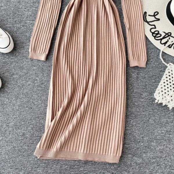 Női alkalmi ruha gombokkal és hosszú ujjú bézs és fekete színben