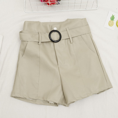 Ökobőrből készült női rövidnadrág két színben övvel