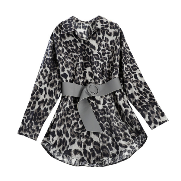 Modern női hosszú ing övvel és állatmintával, két színben