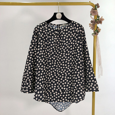 Γυναικεία φαρδιά μπλούζα με μανίκι λωτού και οβάλ λαιμόκοψη