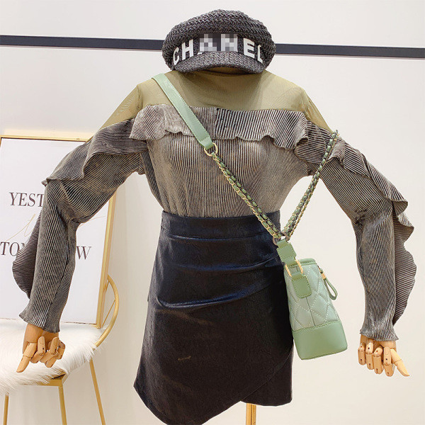 Női bársony blúz fürtökkel, négy színben