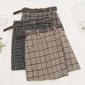 Kockás női szoknya három színben, magas derékkal és övvel