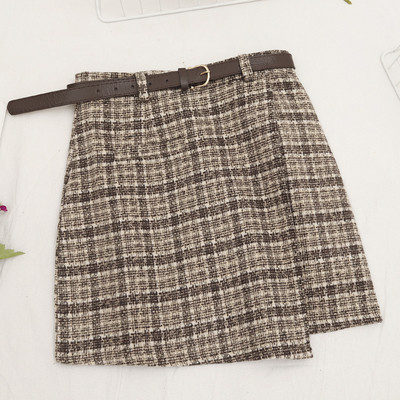 Kockás női szoknya három színben, magas derékkal és övvel