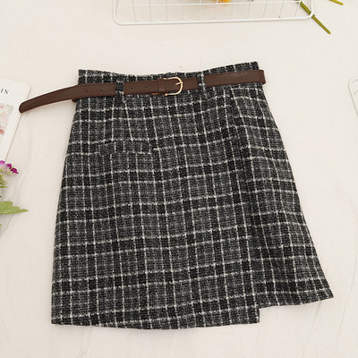 Kockás női szoknya három színben, magas derékkal és övvel