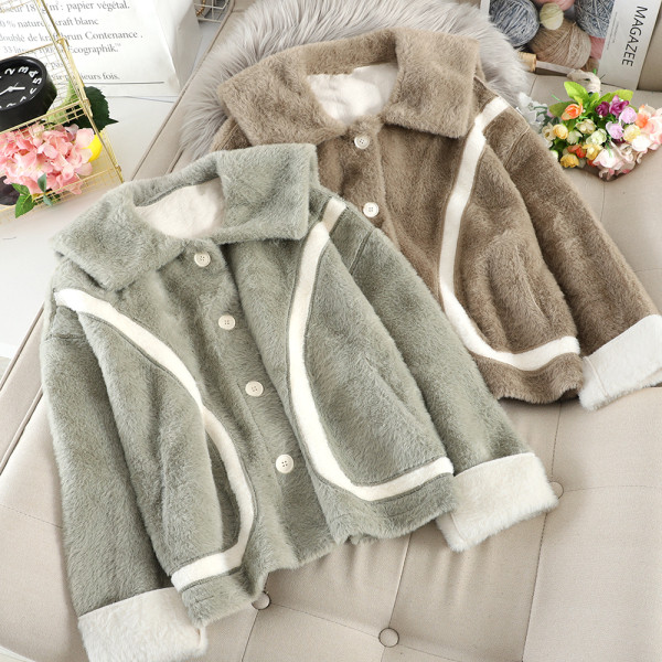 Modern női rövidkabát puha béléssel és gombokkal, három színben