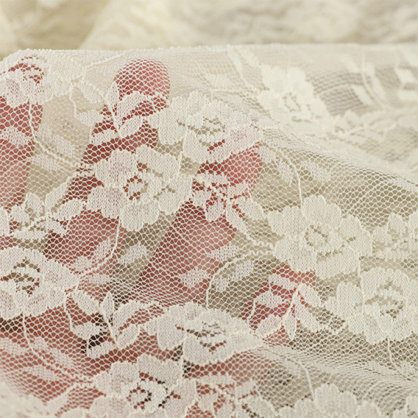 Μοντέρνα δαντελένιαγυναικεία μπλούζα με μεγάλο κολάρο και κεντήματα σε τρία χρώματα