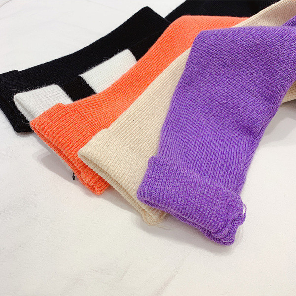 Μοντέρνο γυναικείο πουλόβερ με υψηλό γιακά σε διάφορα χρώματα