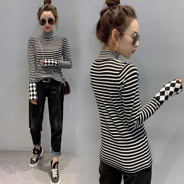 Ριγέ γυναικεία μπλούζα με δαντέλα σε διάφορα χρώματα