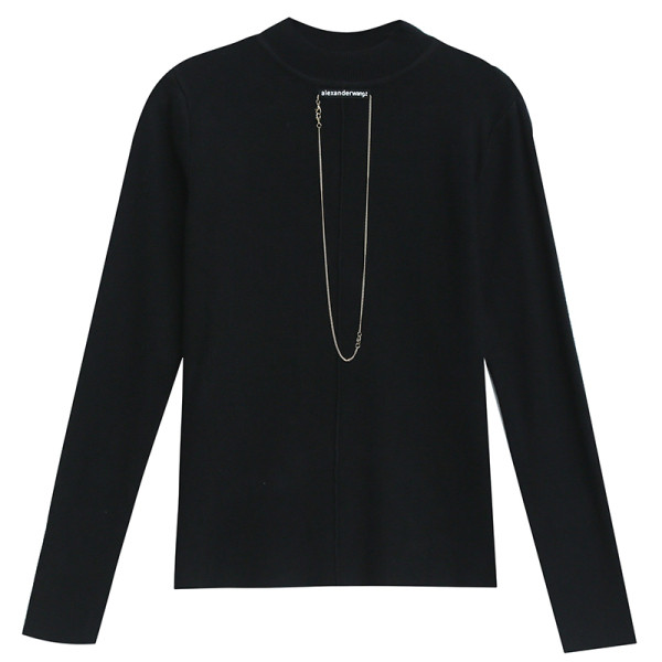 Női őszi-téli blúz kerek nyakkivágással, fém elemekkel