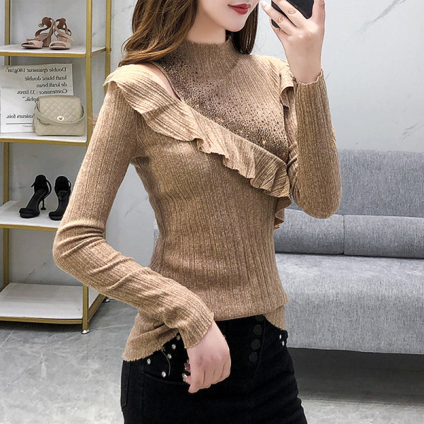 Μοντέρνα γυναικεία μπλούζα σε κόκκινο, μαύρο και μπεζ χρώμα