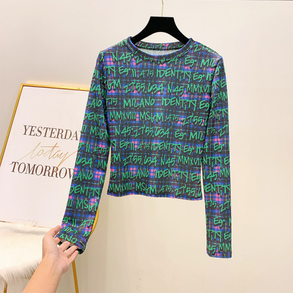 Μοντέρνα γυναικεία μπλούζα με στρογγυλη λαιμόκοψη σε δύο χρώματα