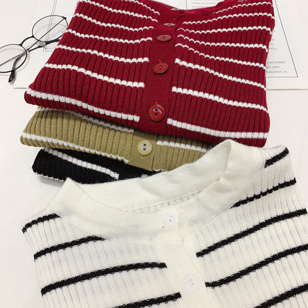 Modern női csíkos blúz gombokkal több színben