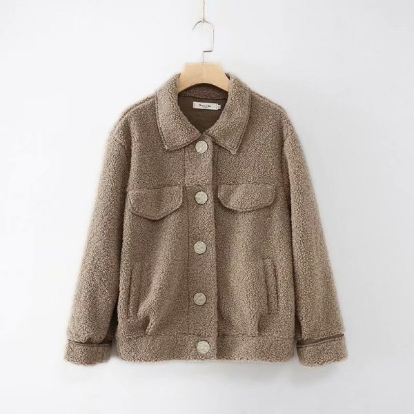 Μοντέρνο γυναικείο παλτό και κλασικό κολάρο σε λευκό και καφέ χρώμα