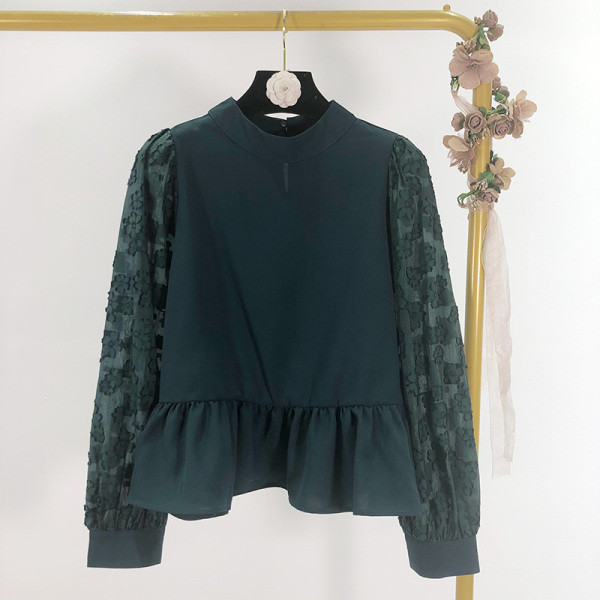 Γυναικεία μπλούζα με δαντέλα σε πράσινο χρώμα