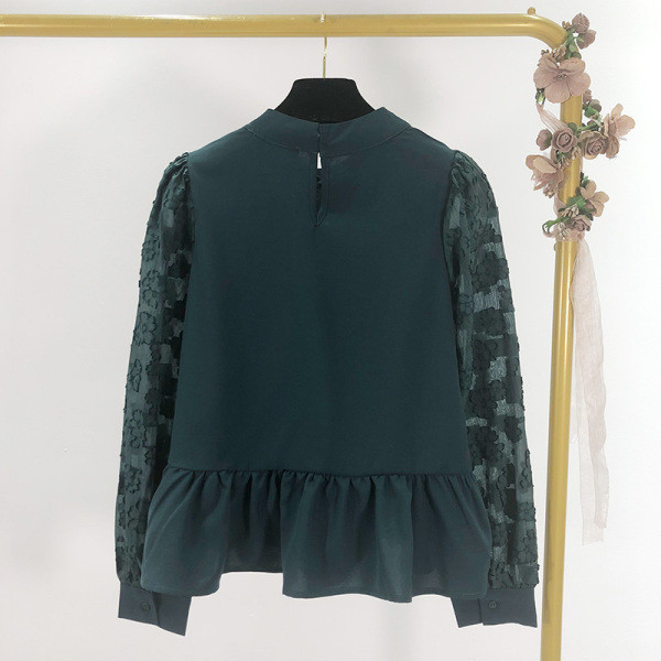 Γυναικεία μπλούζα με δαντέλα σε πράσινο χρώμα