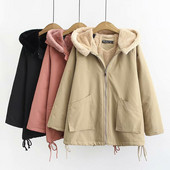 Modern női téli kabát kapucnival és puha béléssel fekete, rózsaszín és bézs színben