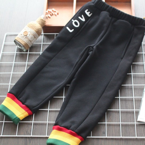 Νέο μοντέλο παιδικό αθλητικό παντελόνι  με κεντήματα σε ροζ και μαύρο χρώμα