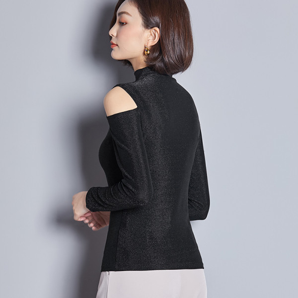 Μοντέρνα γυναικεία μπλούζα σε τρία χρώματα με κομψή επίδραση και γυμνούς ώμους