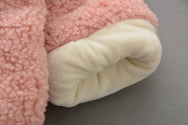 Μοντέρνοπαιδικό παλτό με κουκούλα και τρισδιάστατο στοιχείο ροζ  χρώμα για κορίτσια