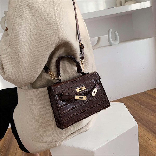 Κομψή γυναικεία έκο δερμάτινη τσάντα σε τρία χρώματα