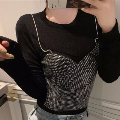 Μοντέρνα γυναικεία μπλούζα σε μαύρο και γκρι με πέτρες και μακρύ μανίκι