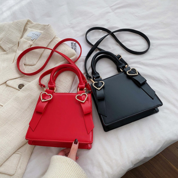 Μοντέρνα γυναικεία έκο δερμάτινη τσάντα με δύο λαβές σε τέσσερα χρώματα