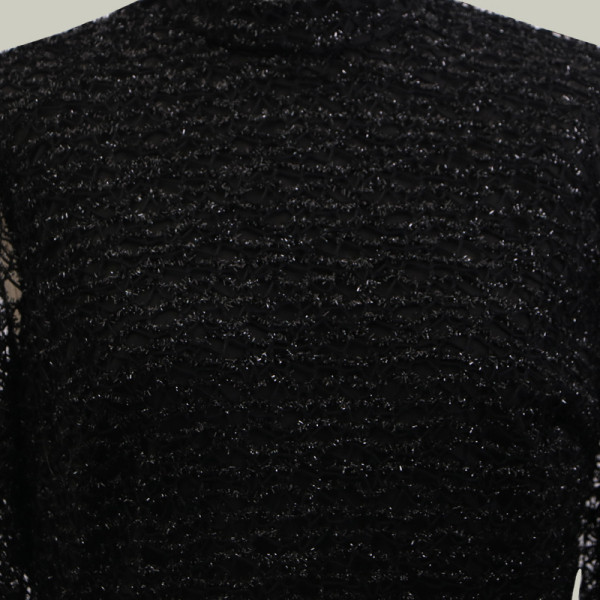 Elegáns női ruha hosszú ujjal és O-nyakú fekete színben