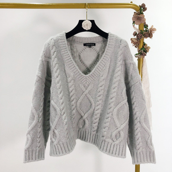 Κοντό και φαρδύ πουλόβερ με κορδόνι σε γκρι χρώμα