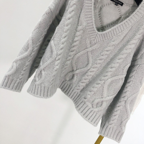 Κοντό και φαρδύ πουλόβερ με κορδόνι σε γκρι χρώμα