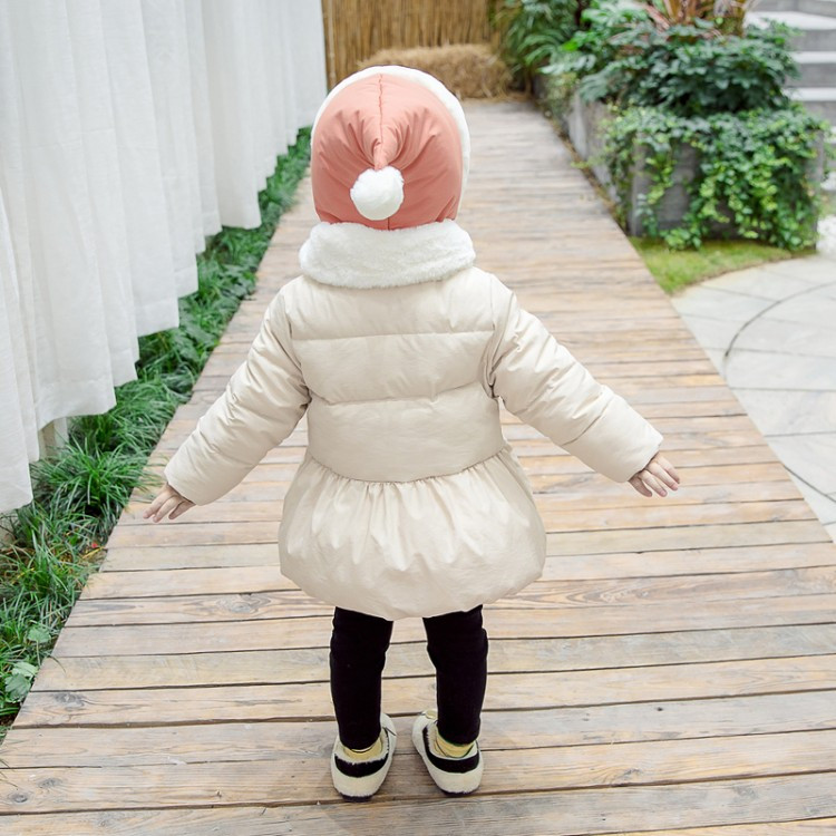 Μοντέρνο παιδικό μπουφάν με δύο χρώματα με κουμπιά και κεντήματα