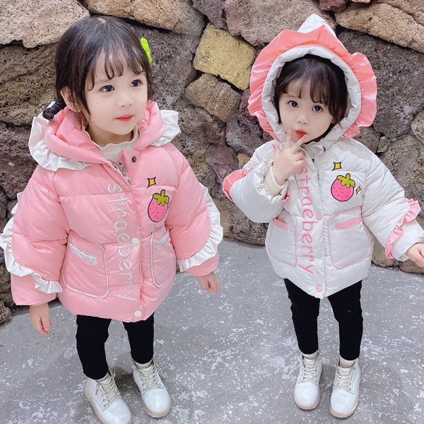 Μοντέρνο μπουφάν για κορίτσια σε ροζ και λευκό χρώμα με εφαρμογές