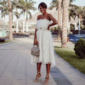 ÚJ modell női rövid pánt nélküli ruha fehér színben