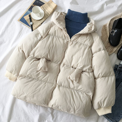 Geaca de dama model nou cu element 3D si gluga de culoare bej