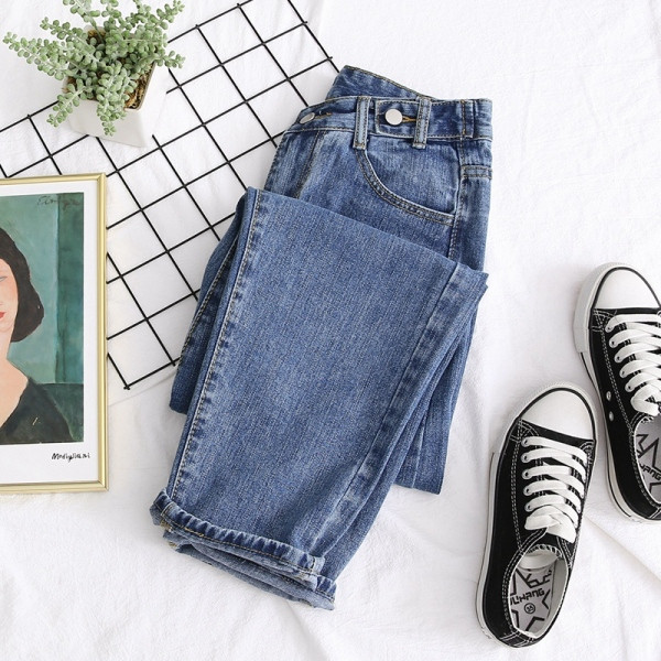 Női farmer új modell kék színben - széles modell