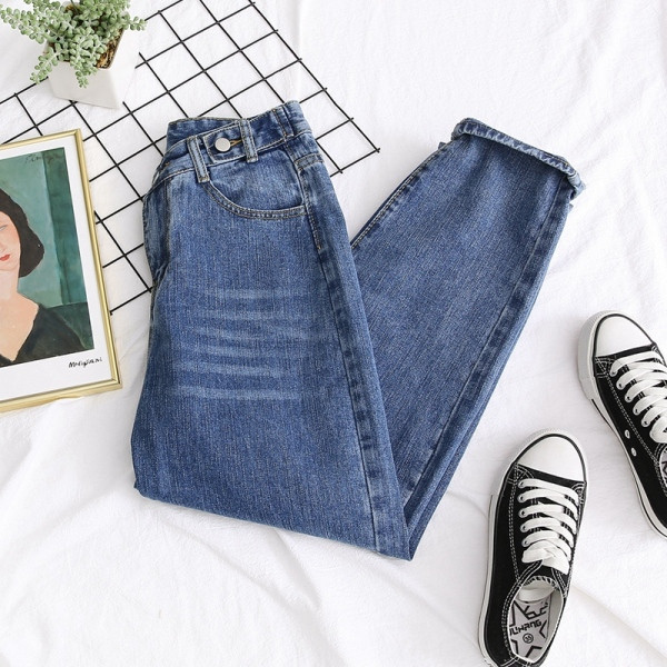 Női farmer új modell kék színben - széles modell