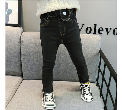 Μοντέρνα παιδικά τζιν σε δύο χρώματα με τσέπες για κορίτσια