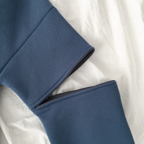 Γυναικεία μπλούζα με μακρύ μανίκι με ωοειδές λαιμόκοψη σε ροζ και μπλε χρώμα