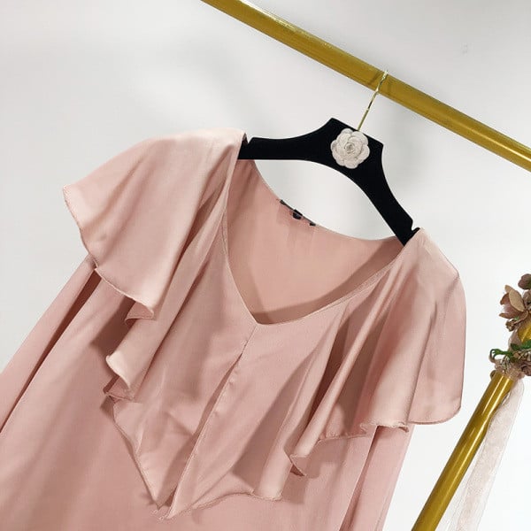 Bluză largă de damă cu decolteu spitz în culoarea roz