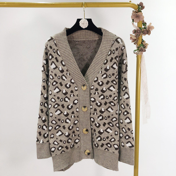 Hosszú alkalmi mellény gombokkal és állatmintával