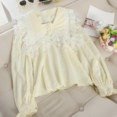 Μοντέρνο γυναικείο πουκάμισο με δαντέλα σε τρία χρώματα