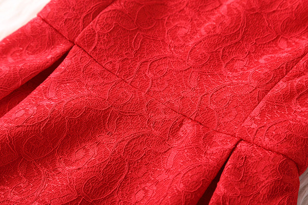 Modern női rövid ruha pántokkal és O-nyakú piros és fekete színben