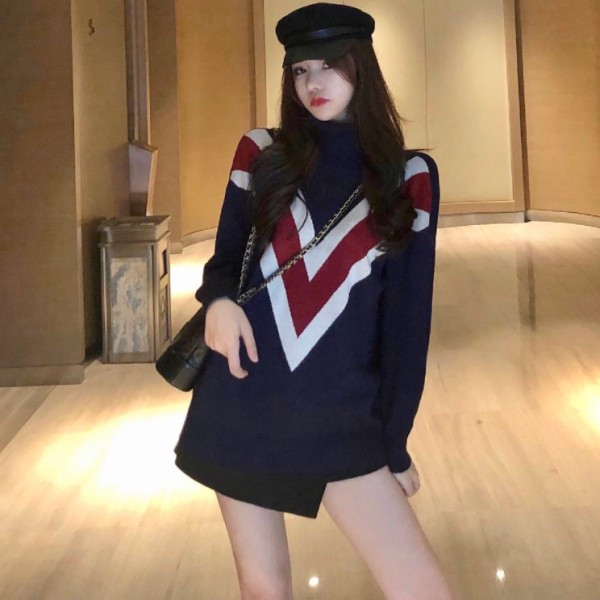 Pulover casual dama in albastru si model