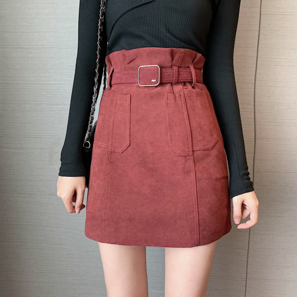 Rövid öko velúr szoknya magas derékkal és övvel bordó és fekete színben