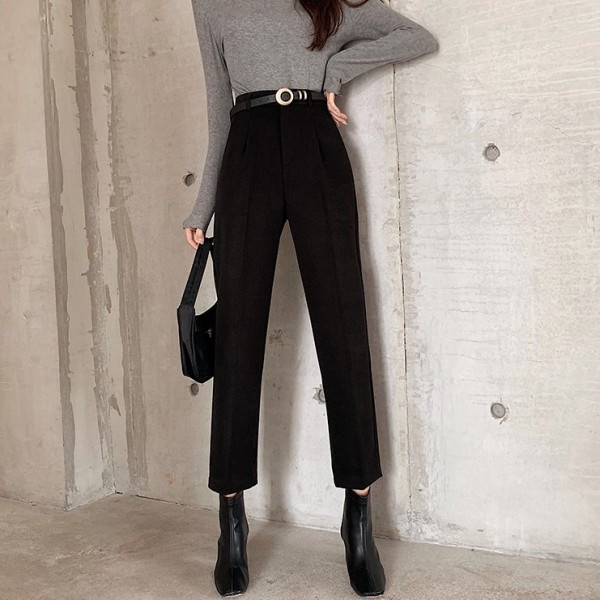 Elegáns női egyenes nadrág fehér és fekete színben