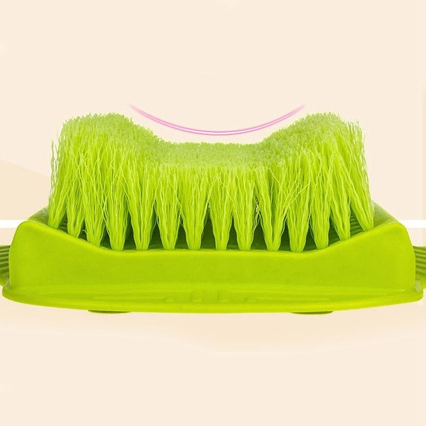 Kefe a lábak tisztításához és masszírozásához kék és zöld színben
